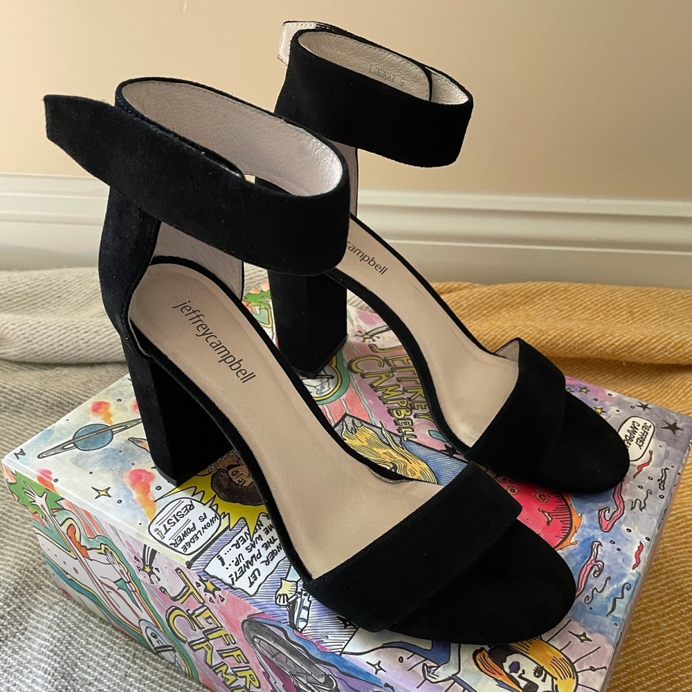✨Jeffrey Campbell ‘Lindsay’ Black Suede Heels✨